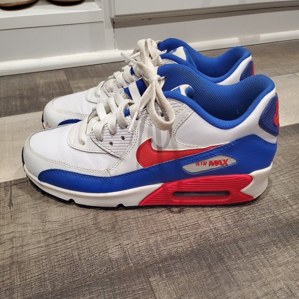 Nike